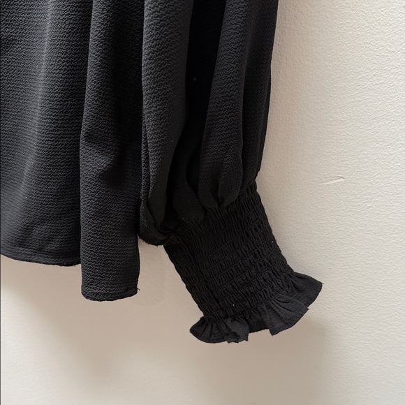 CeCe Black V-Neck Blouse with Puff Sleeves - Picture 3 of 6